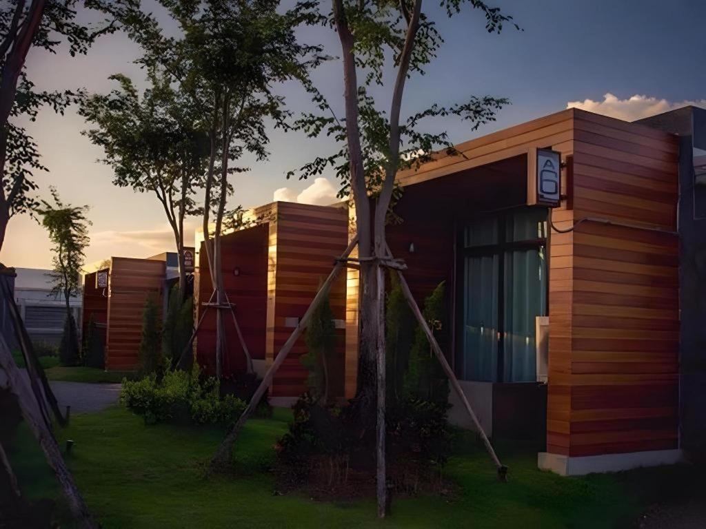 The Infinite Resort Nakhon Sawan Zewnętrze zdjęcie